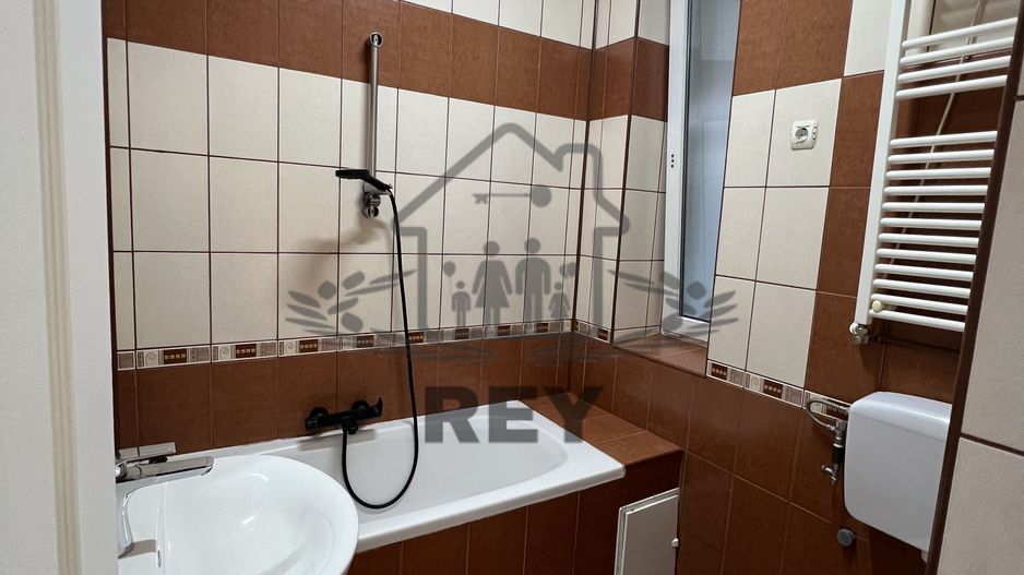 Spațiu de birou Parter 4 camere/120 mpu, curte proprie/parcare - Poză 9