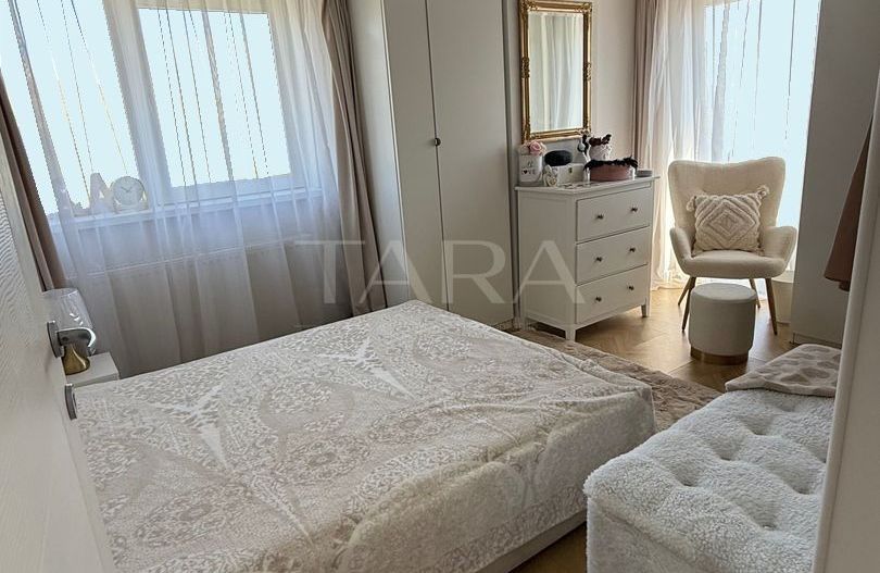 Apartament cu 3 camere, etaj intermediar, zonă liniștită – Florești - Poză 1