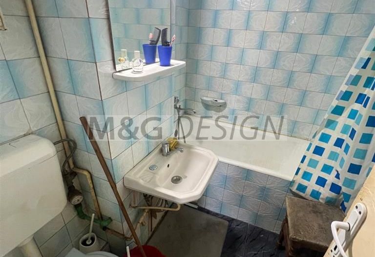 3 camere decomandat etaj 4/10 Dambovita centrala proprie - Poză 13