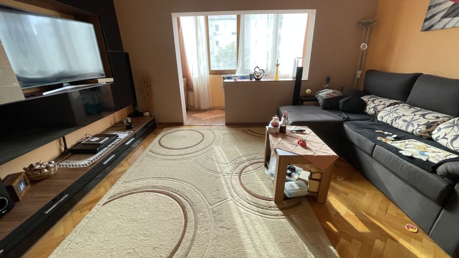 Apartament cu trei camere -zona Matei Basarab - Poză 3