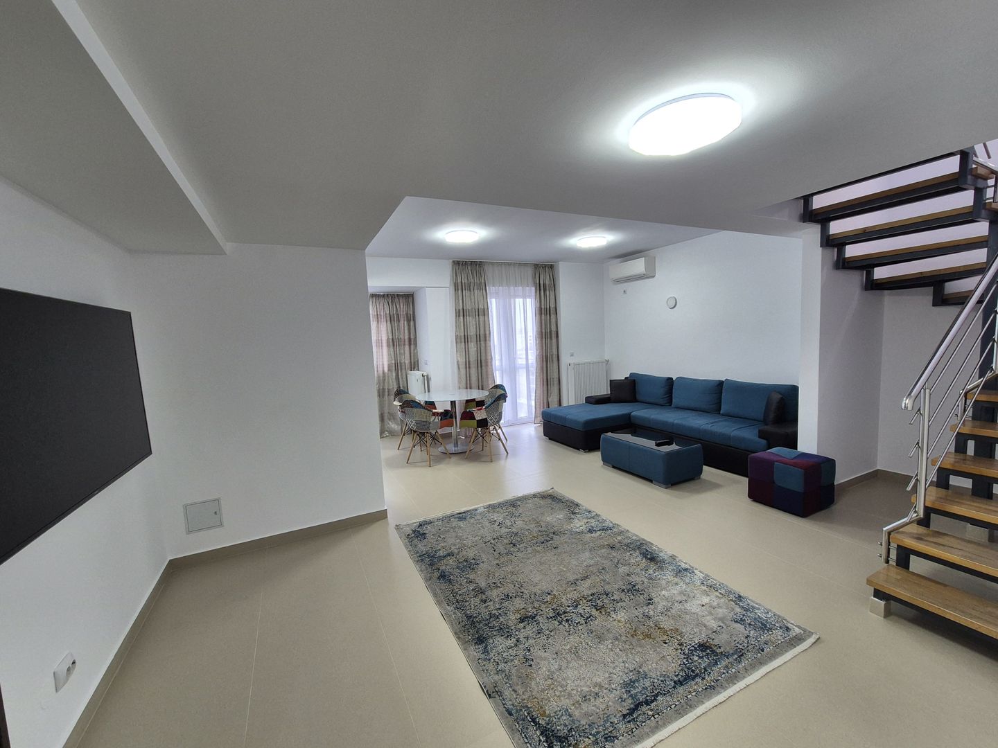 Penthouse exclusivist 134,17 mp + loc de parcare 50 euro/luna - Mall Vitan - Poză 1