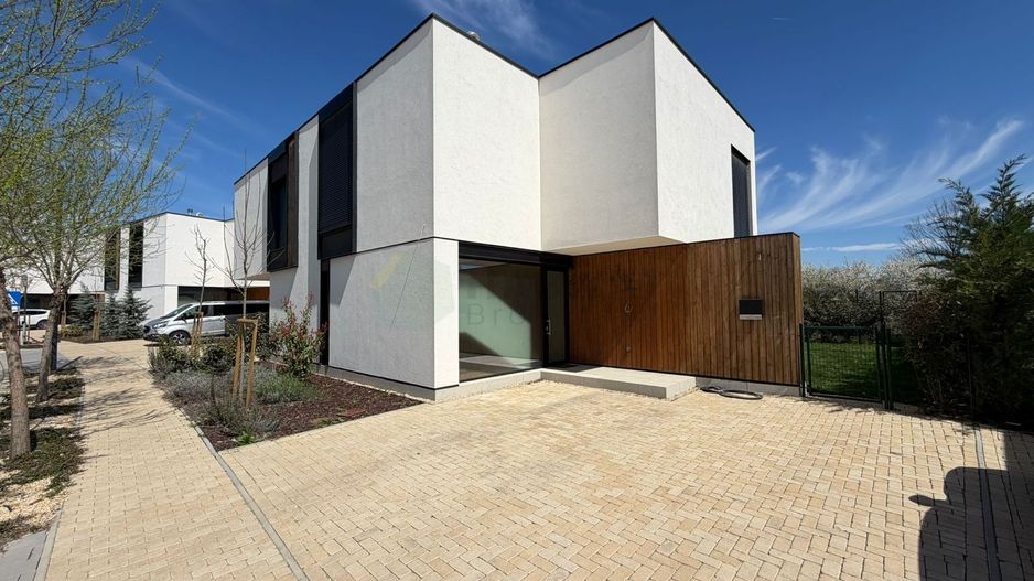 Amber Forest | Casă P+1 | 4 camere - Poză 1