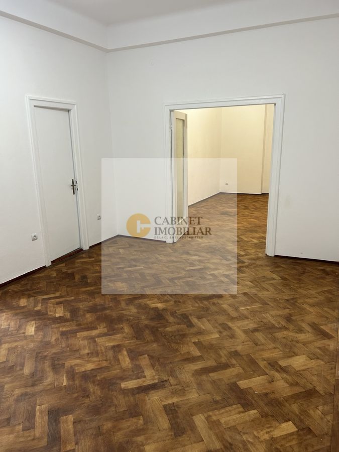 Bd Mihail Kogalniceanu - Facultatea de Drept | 3 camere  | Parter - Poză 3