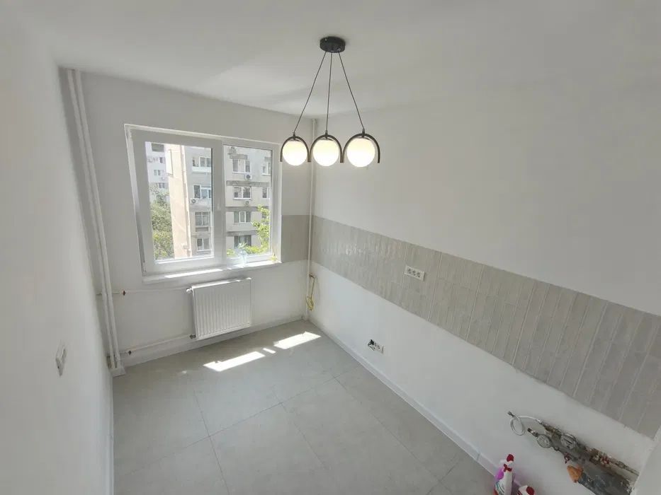Apartament 2 camere de vanzare Lujerului - Poză 3