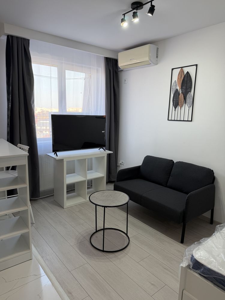 Garsonieră spațioasă de închiriat Eroii Revoluției - Poză 1