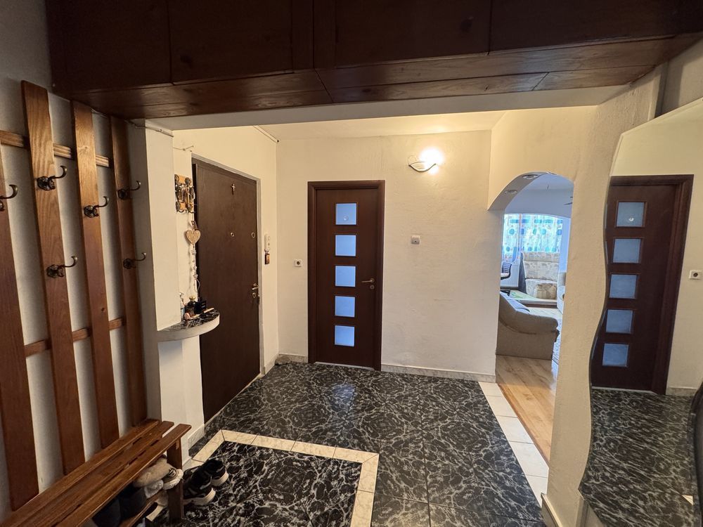 Apartament 4 camere Brasov-Judetean - Poză 2