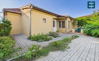 Casă cu teren de 468 mp - Cartierul Grădiște - Arad - Poză 1