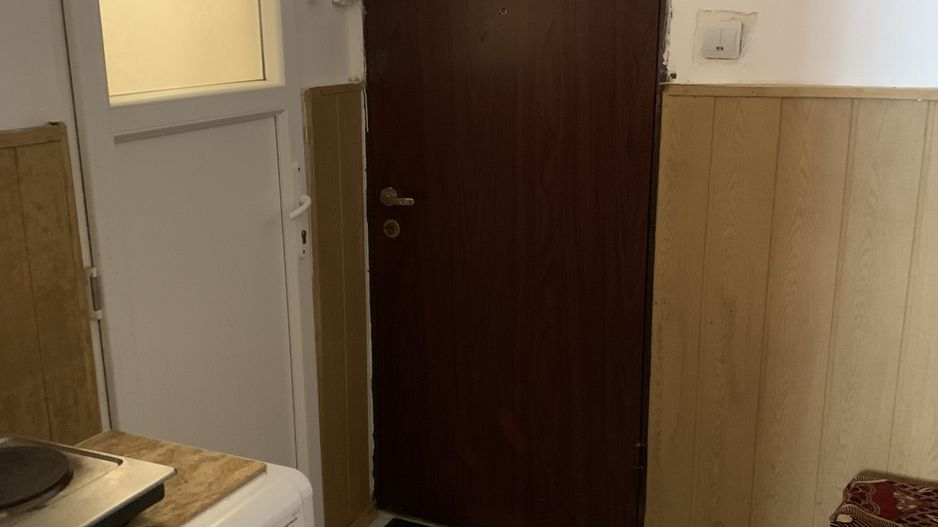 Garsoniera de inchiriat Zona Tractoru - Poză 8