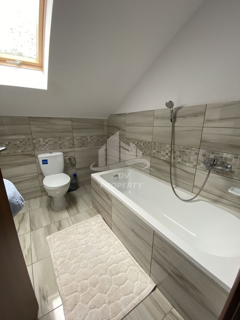 Vila  Frumoasa , Sibiu ,6 camere , 5 Bai , mobilata ,utilata - Poză 60