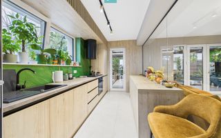 Casă modernă cu 5 camere, 4 băi și terasă închisă – Otopeni, central - Poză 15