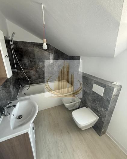 Duplex modern, 4 cam, 2 bai | 120 mp utili | Teren 336 mp | 2 fronturi - Poză 11