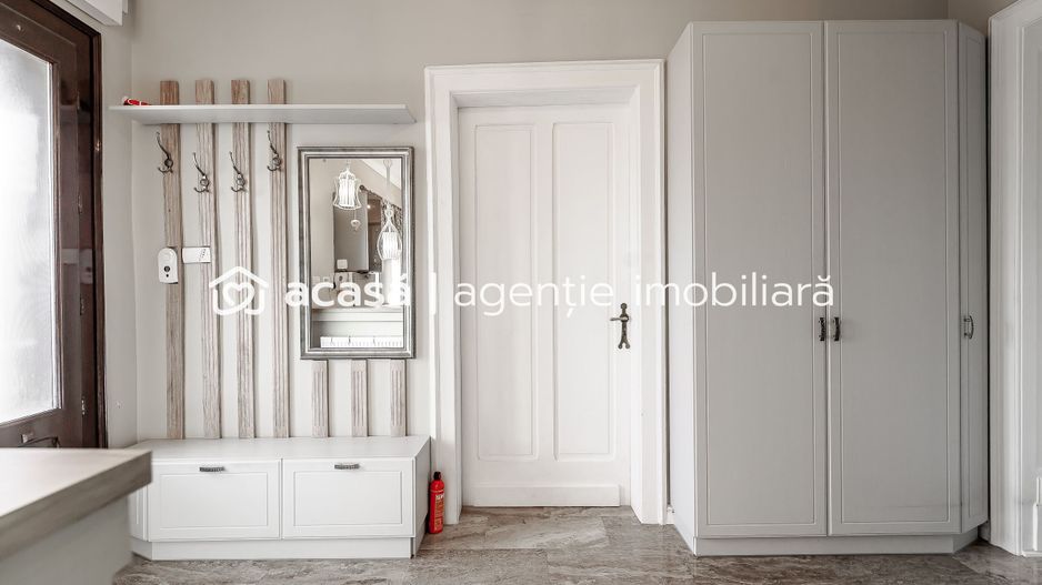 Apartament cu 3 camere ultracentral cu garaj - Poză 7