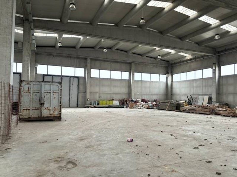 Hala de inchiriat in zona Calea Aradului - Poză 4