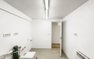 Vanzare Casa Reconsolidata Vatra Luminoasa 5 Camere - Poză 46