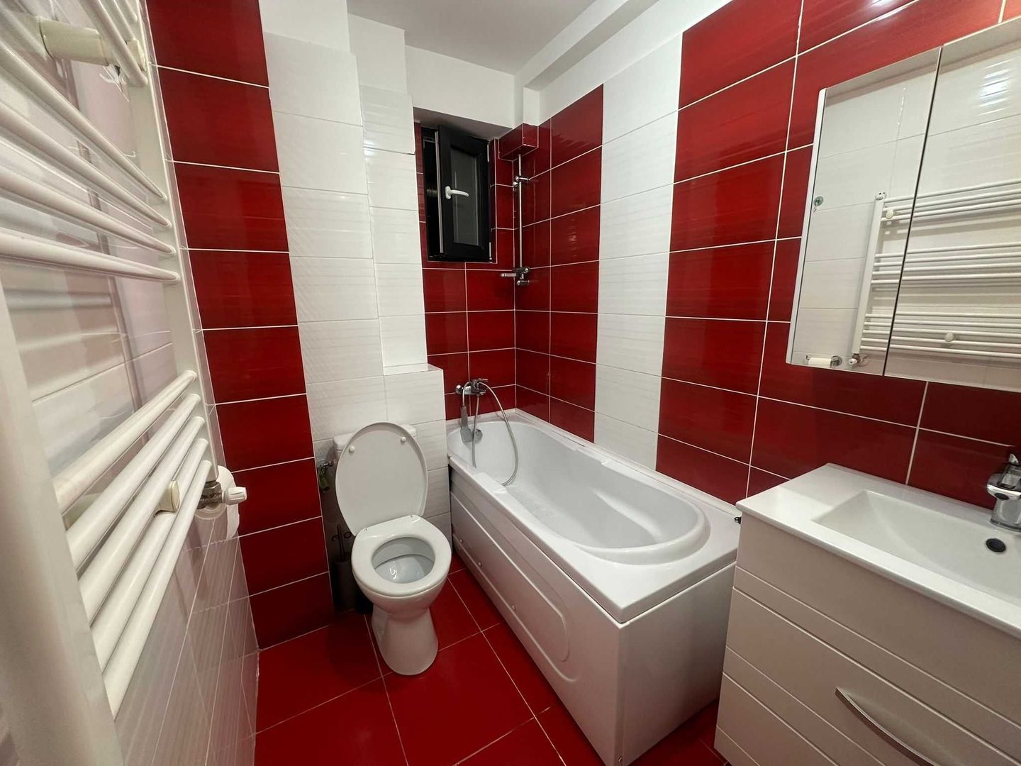 Apartament 3 camere, 85mp, parcare subterana, zona 1 Decembrie 1918 - Poză 6