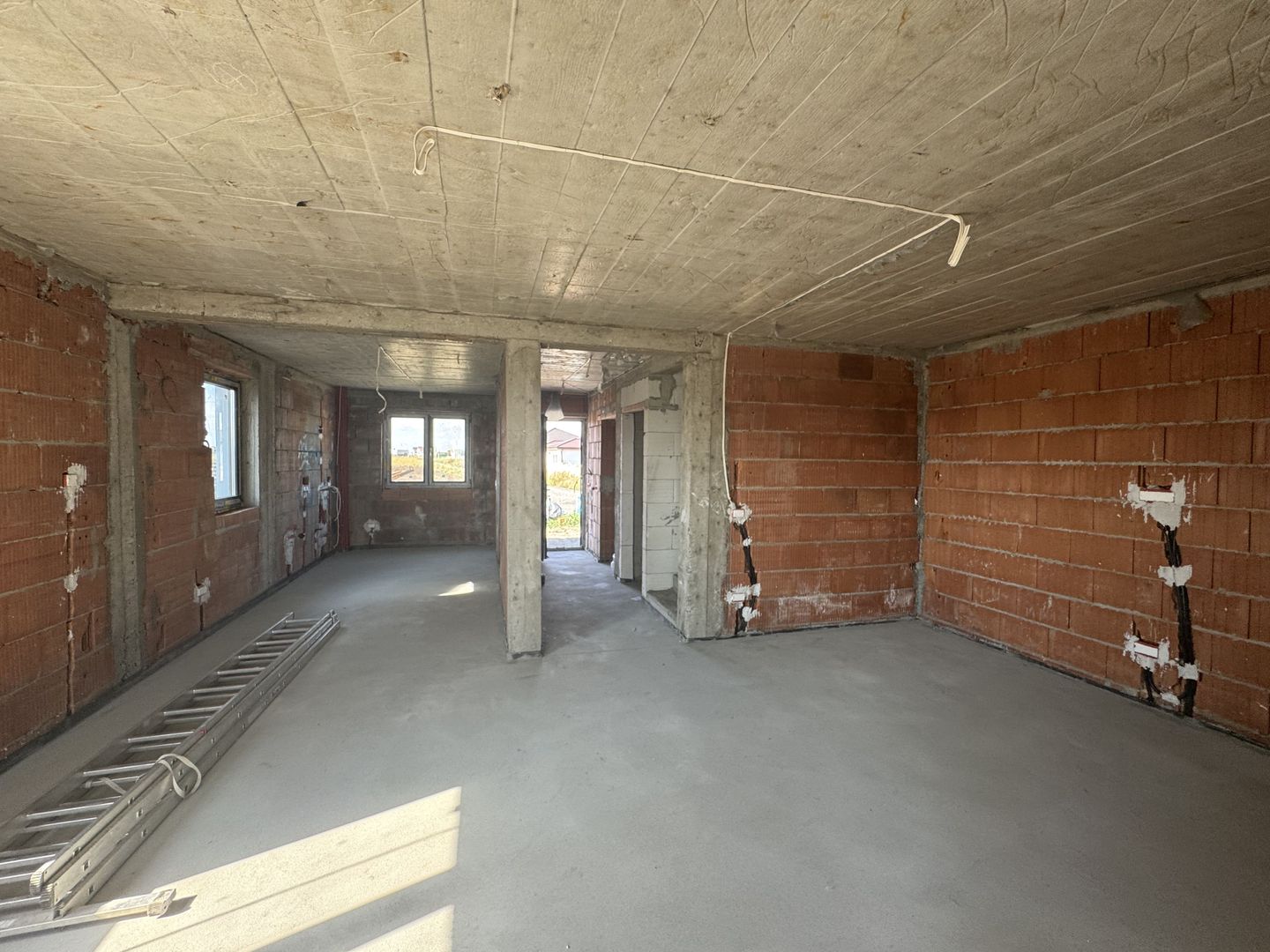 Sacalaz, 1/2 Duplex P+M, 4 Camere,2 Bai,Terasa Acoperita - Poză 6