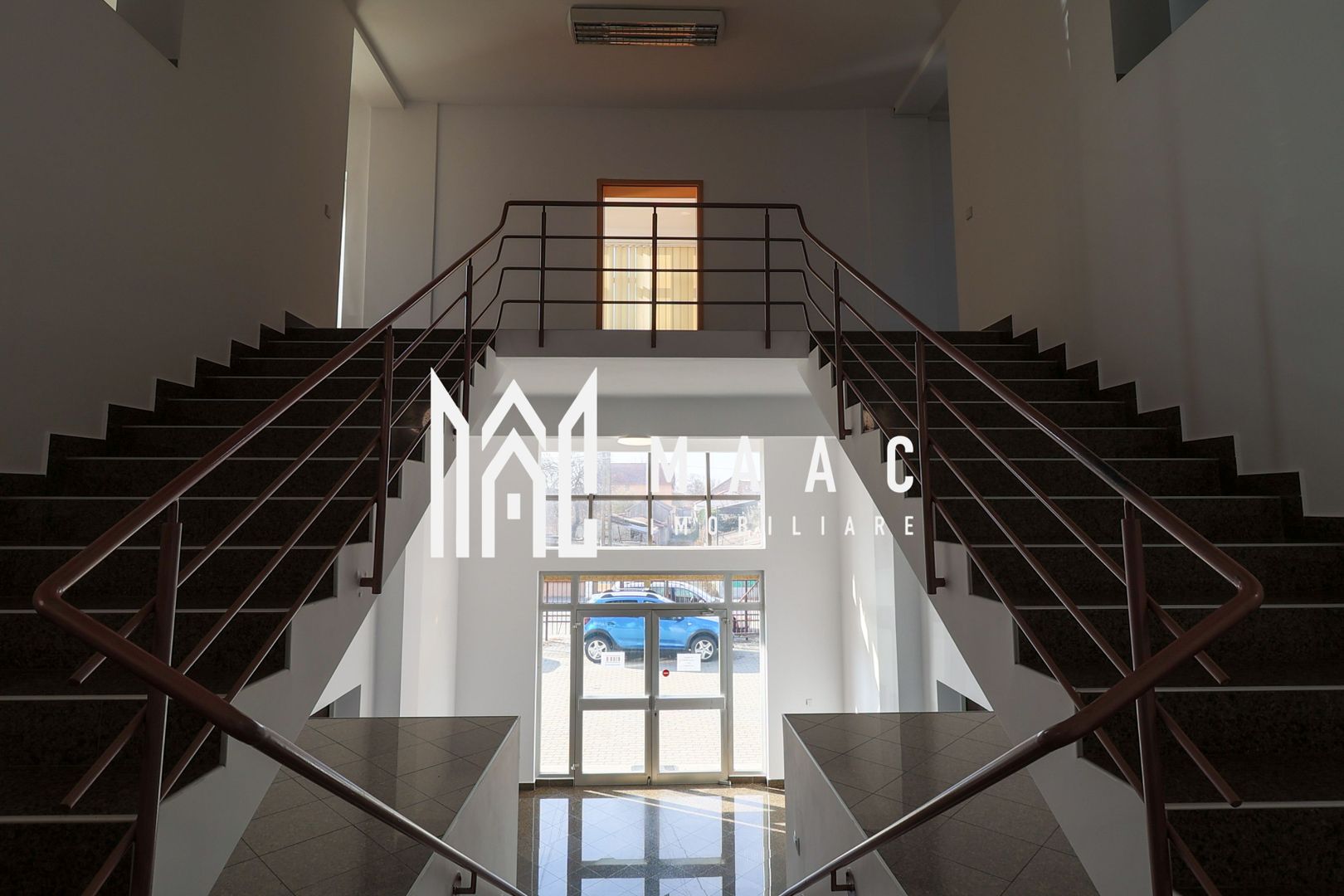 Spatiu  I 8 birouri I 2 hale I 1.140mp teren I Tiglari - Poză 15