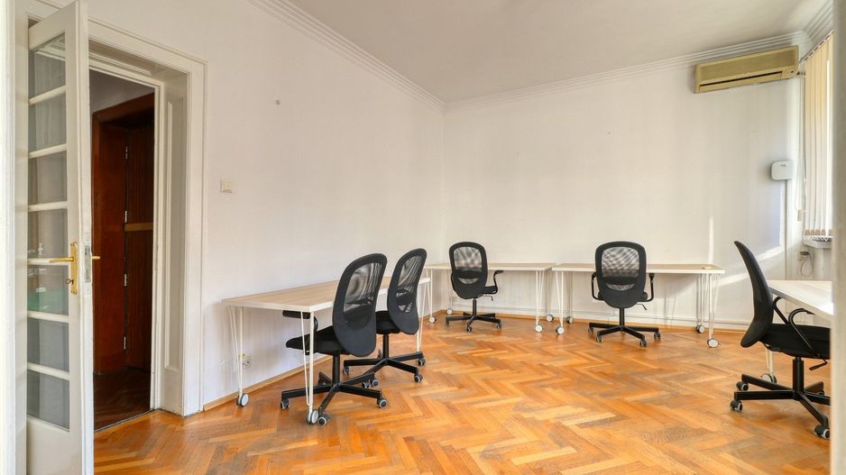 Romană- 5 camere- 140 mp - centrala termica - Poză 3