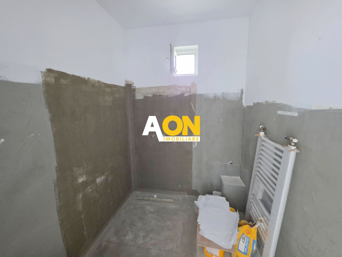 Apartament tip duplex, D+E, 5 camere, la cheie, 450 mp teren, Barabant - Poză 12