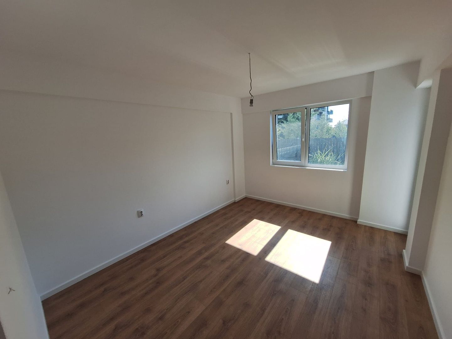 2 Camere - Tunari Otopeni - Finalizat - Gradina Proprie 71 mp - Poză 9