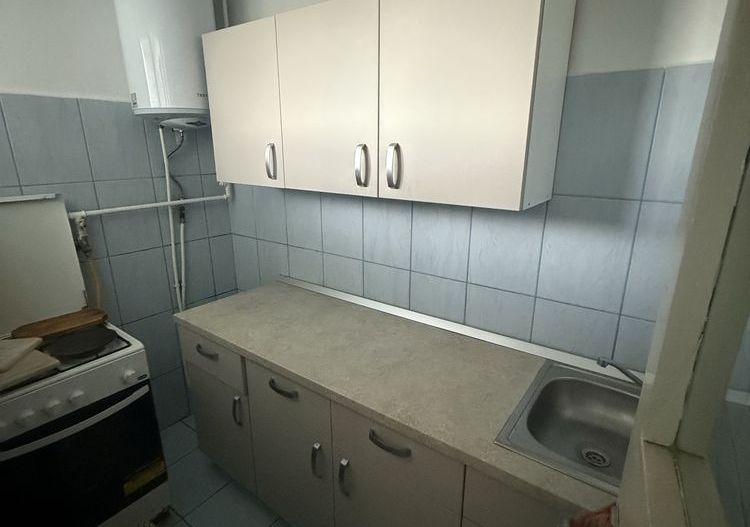 BRASADAS vinde garsonieră 28mp. etaj 8 in zona Burdea. - Poză 7