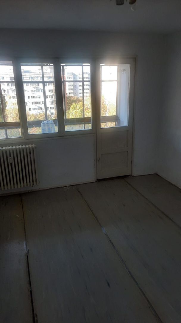 Apartament de vanzare  2 camere Drumul Taberei - Poză 10