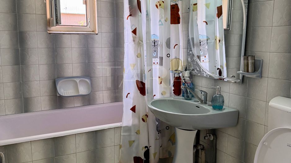Vanzare apartament  decomandat zona Titulescu - Poză 6