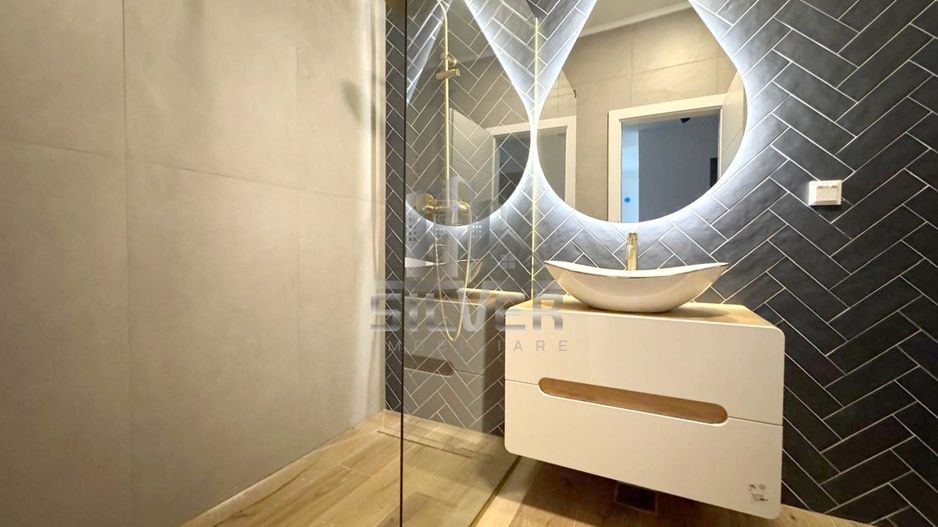 Apartament cu 2 camere dec. recent finisat+terasa de 12 mp/CF. - Poză 1