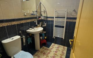 Casa de închiriat 7 camere Sector 4, ideal pentru clinica, gradinita - Poză 28