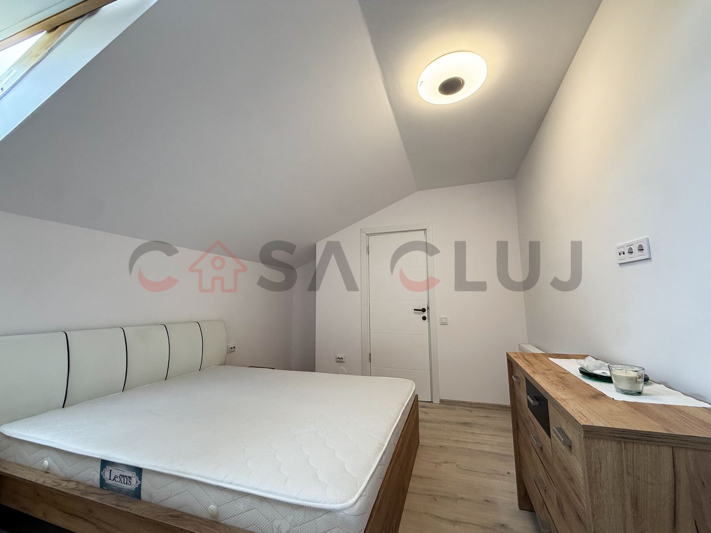 Apartament pe 2 niveluri, 2 dormitoare si 2 bai, Stejarului - Poză 7