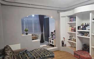 De vanzare apartament cu 2 camere, Micro 14, etaj 3, 69.000 euro - Poză 1