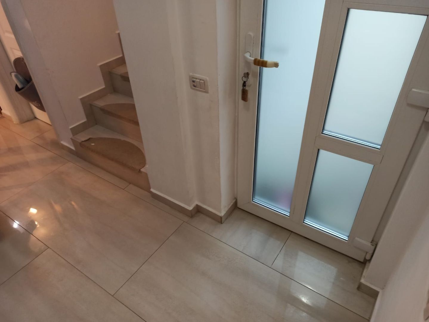 vila4cam2bai-curte-parcare-loc joaca-acces controlat-strOrizontului - Poză 5