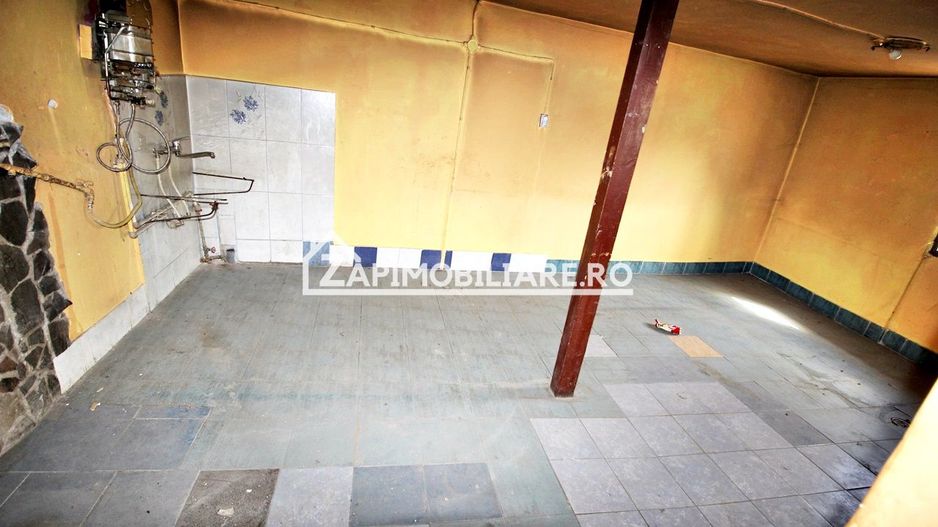 Casa+spatiu comercial,5 camere,2 bai.847mp teren,0%comision - Poză 4