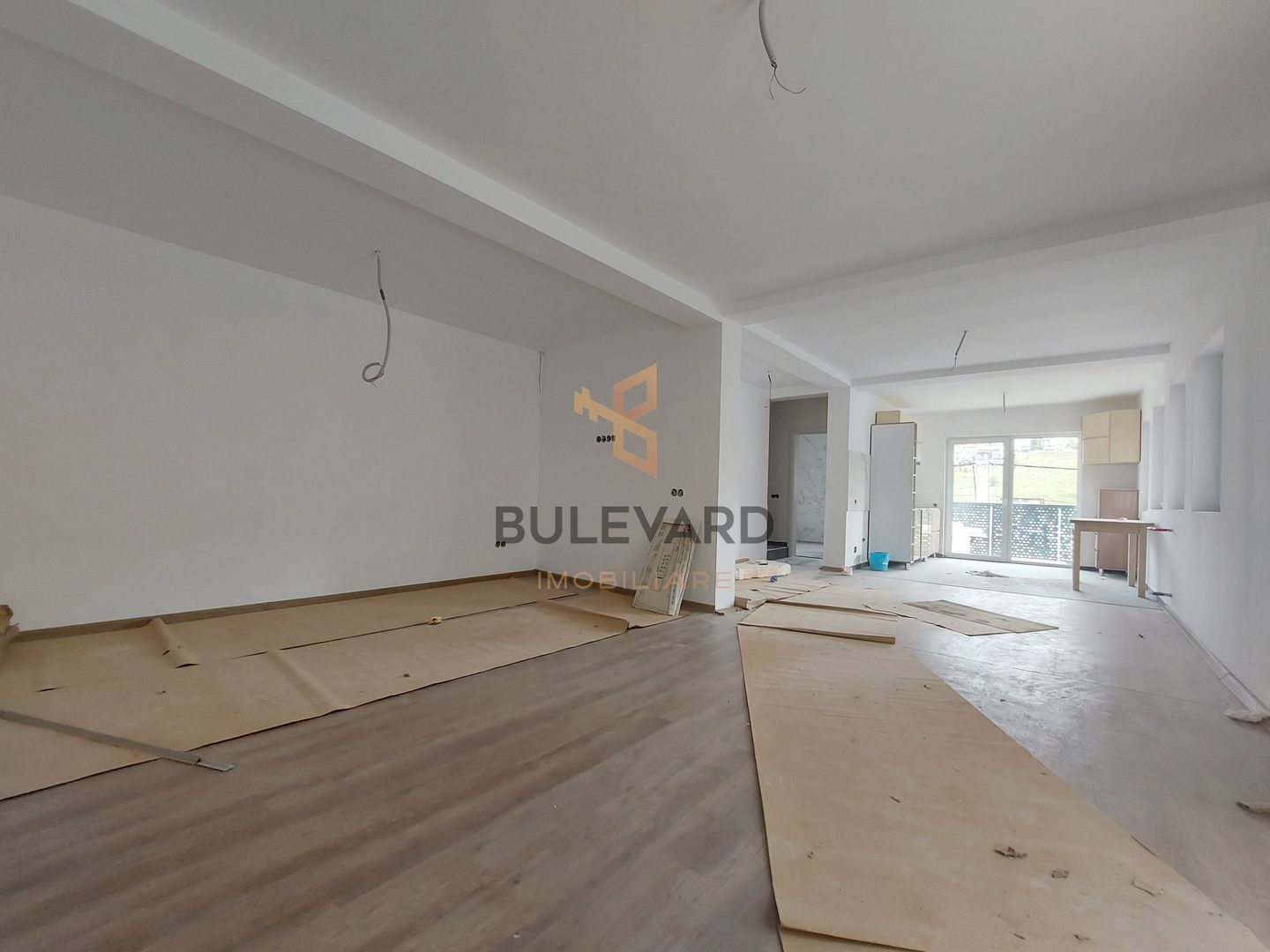 Casa de tip duplex finisata, zona strazii Tautiului! - Poză 1