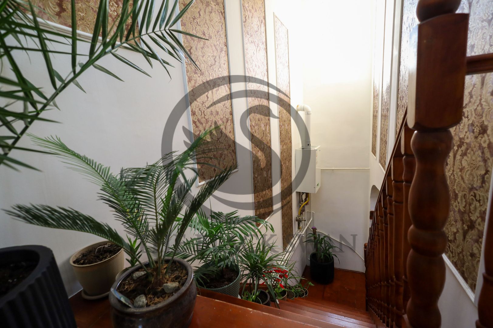 Casa 6 camere de vanzare | Salon Infrumusetare | Ploiesti, COMISION 0% - Poză 20