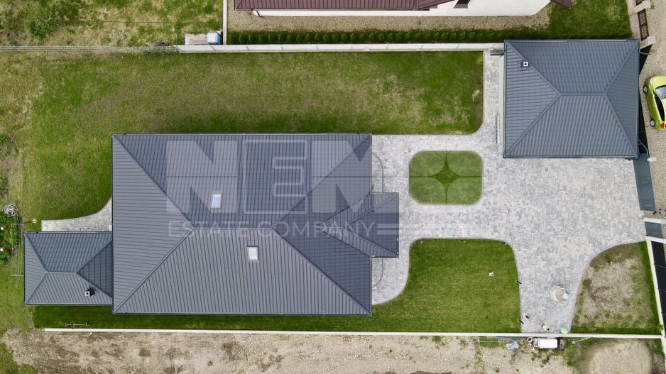 CASA MODERNA CU 4 CAMERE SI CURTE | 161 MP+48 MP ANEXA | VOLOVAT - Poză 22