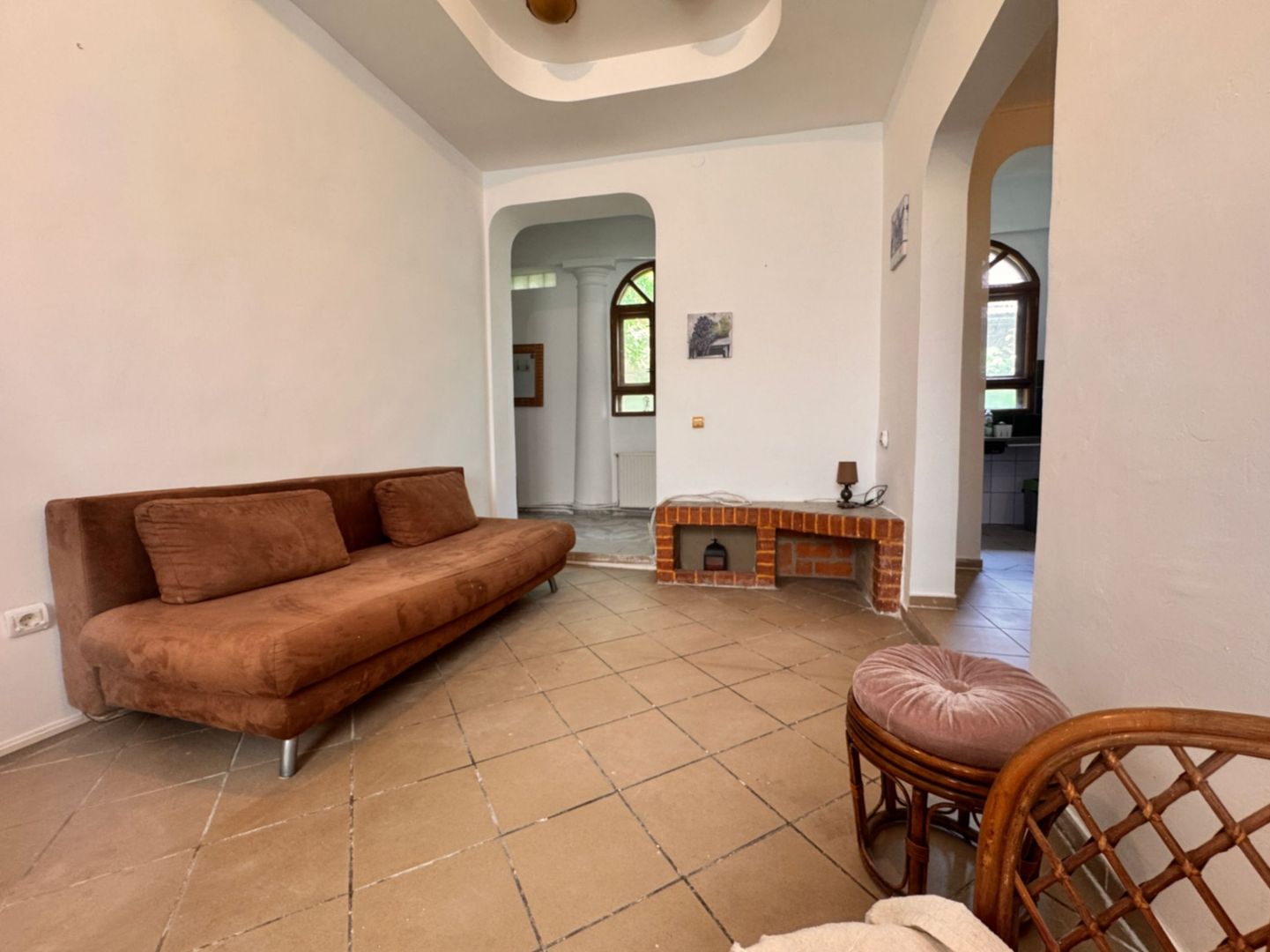 Apartament spațios la curte comună – zonă centrală, Oradea - Poză 3