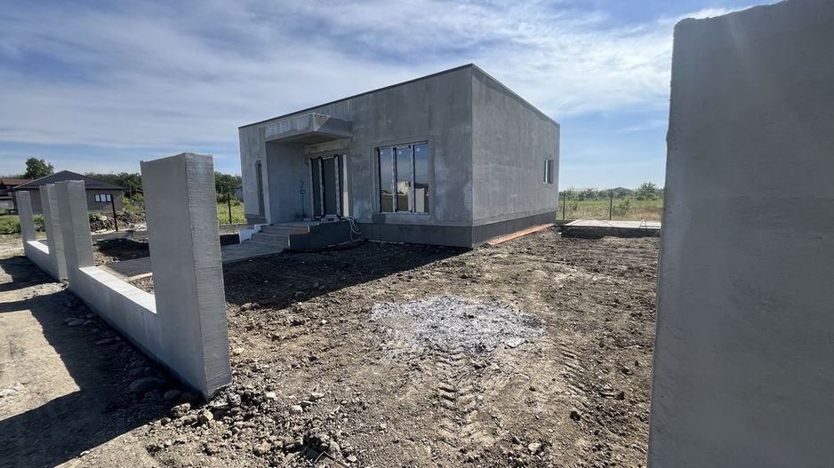 CASA DE VANZARE - ZONA CRANG - PETRESTI - Poză 7