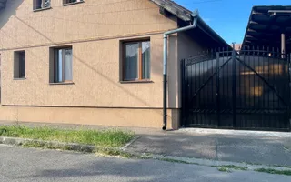 Casă de închiriat | Dublu front stradal | Iosia | Oradea - Poză 15