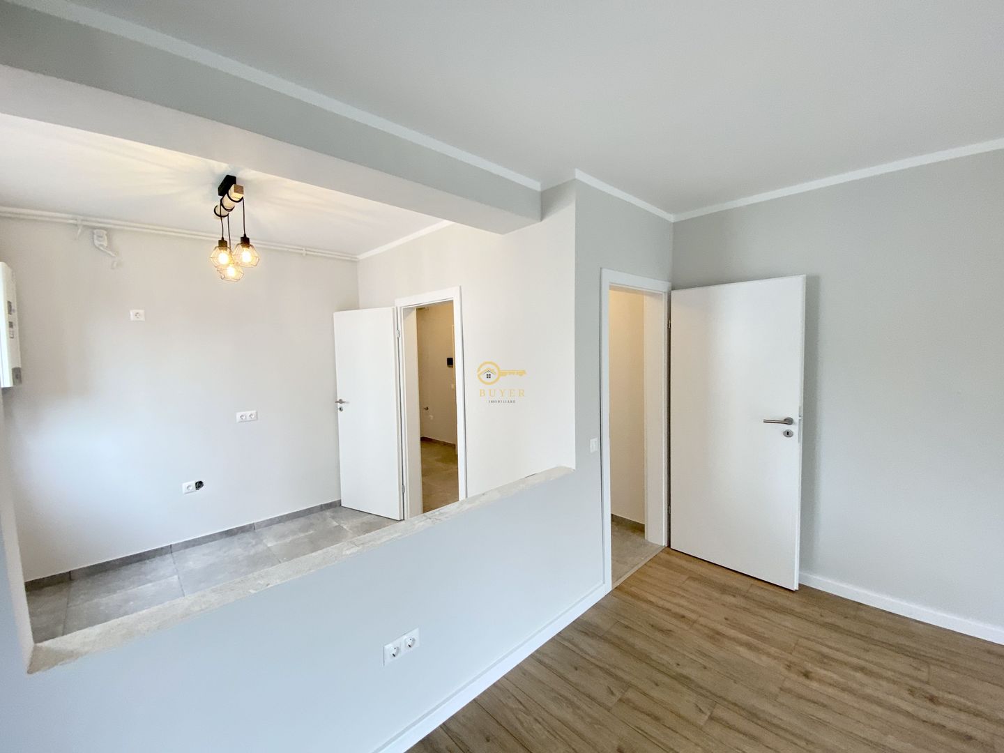 Apartament cu 2 cam, LA CHEIE, etaj 1- INTABULAT - Poză 2