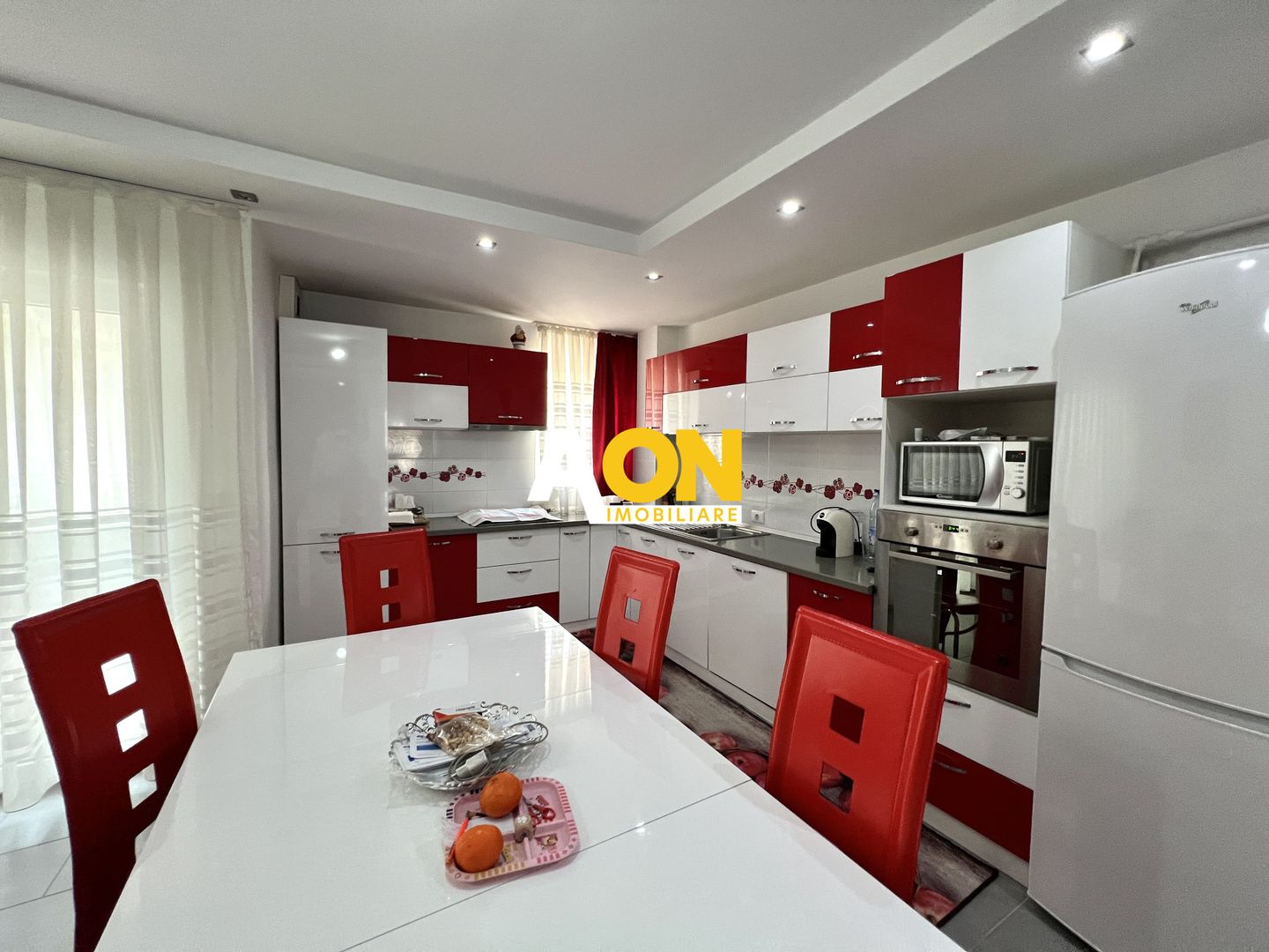 Apartament cu 4 camere cu vedere catre Parc, etaj 1, 80MP + 2 Balcoane - Poză 2