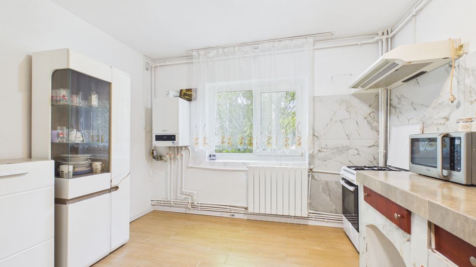 Oportunitate - 2 Apartamente 4 + 2 camere - Zona 13 Septembrie - Poză 21