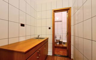Spatiu birouri de închiriat Brasov - 68 mp  # spatii-comerciale-brasov.ro - Poză 8