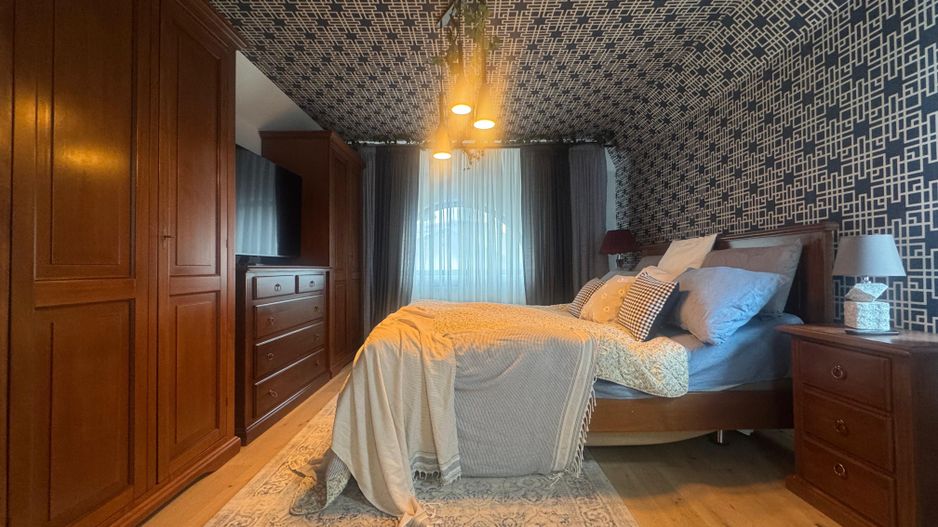 Pensiune deosebită în Bran || priveliște panoramică, facilitati premium - Poză 14