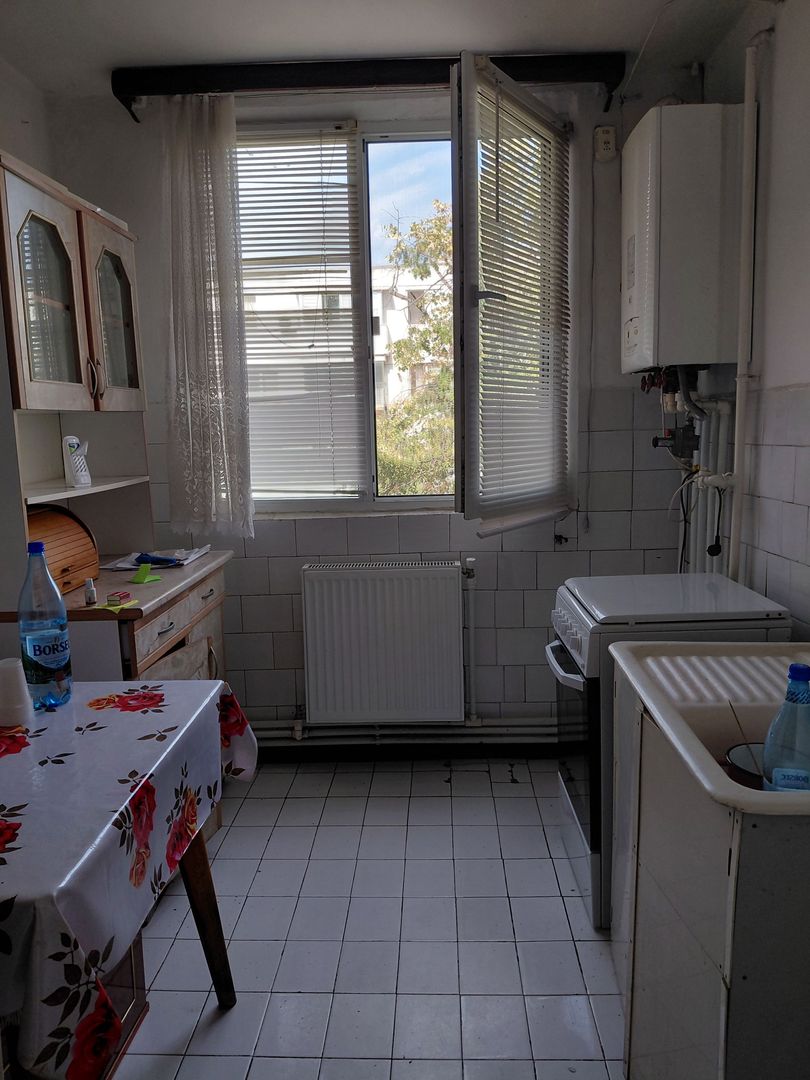 Aprtament 2 cam, Tig 1,et 3 si  un garaj mare langa bloc - Poză 2