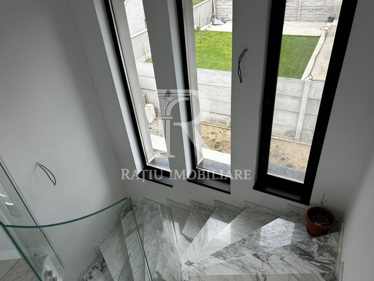 Casa cu 5 camere de vanzare | Nufarul | Oradea - Poză 11