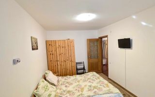 2 decomandate - parter - 53mp - centrala - Grivitei - Poză 4