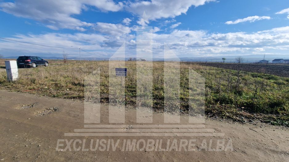 Teren intravilan | 593 mp | 21 mp deschidere | Partos - Poză 3