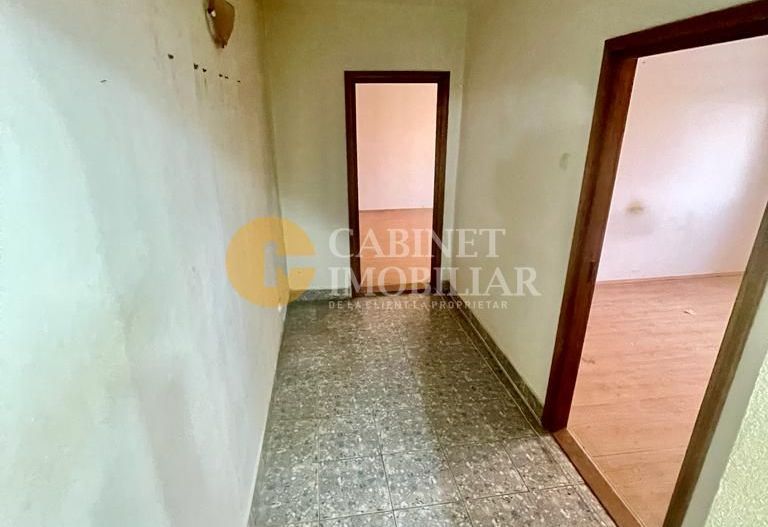 Pacurari-Canta Apartament 2 camere decomandat 52mp- Sud - Poză 3