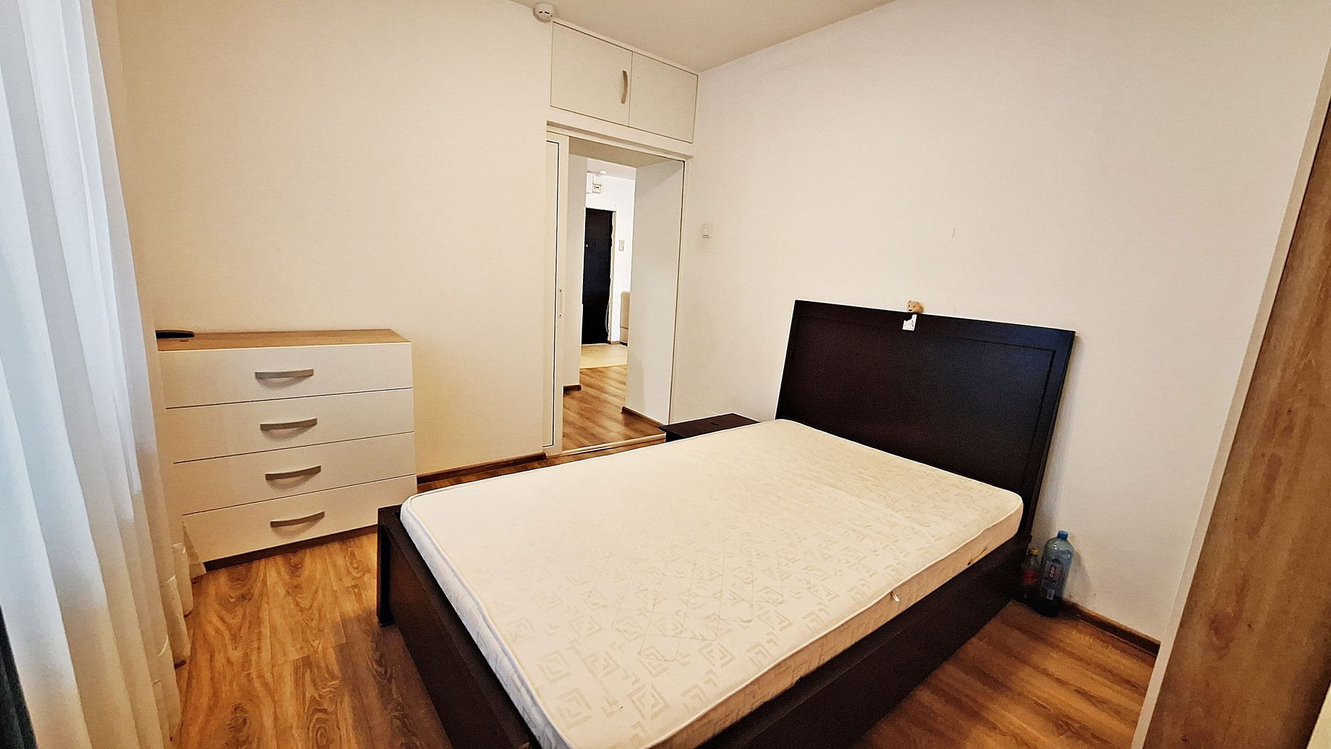 Centrul Civic, aproape de AFI, 3 camere recent renovate/mobilate, 165000 euro - Poză 12